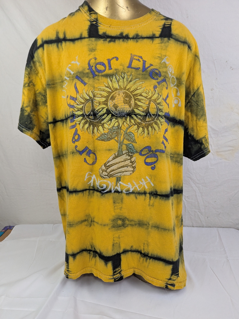 Urban Outfitters Grateful For Everything Yellow Tie-Dye Sunflower Medium